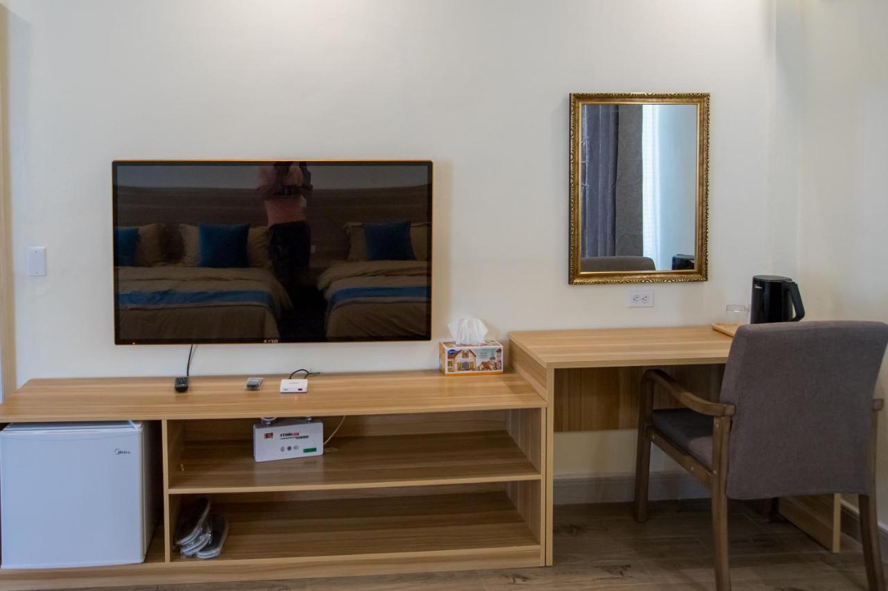 Residence Lodge Saipan Bagian luar foto
